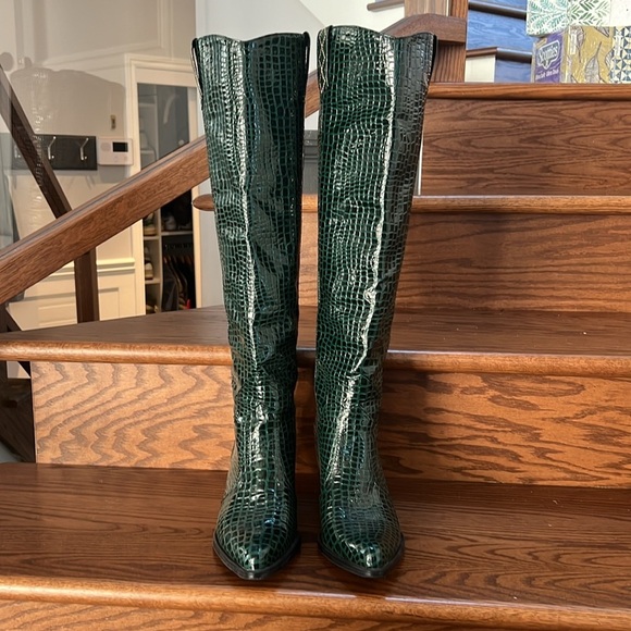 Faux lizard cowboy boots - Picture 2 of 5